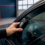 Mesure de la transmission lumineuse sur pare-brise