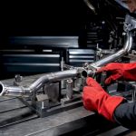 Acheter ou fabriquer une ligne inox moto : vérifications avant commande