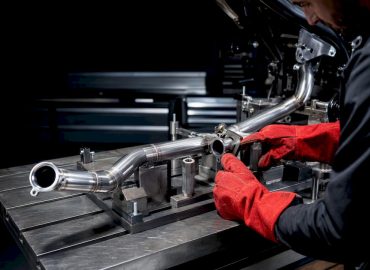 1788630182453_Ligne-inox-moto-en-fabrication Fabrication d'une ligne inox pour moto