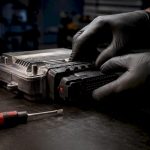 400–2 500 € : reprogrammation moteur 2026, rester couvert et conforme