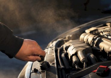 1789072729774_Compartiment-moteur-chaud-en-cours-de-redemarrage Redémarrage en cours avec compartiment moteur chaud