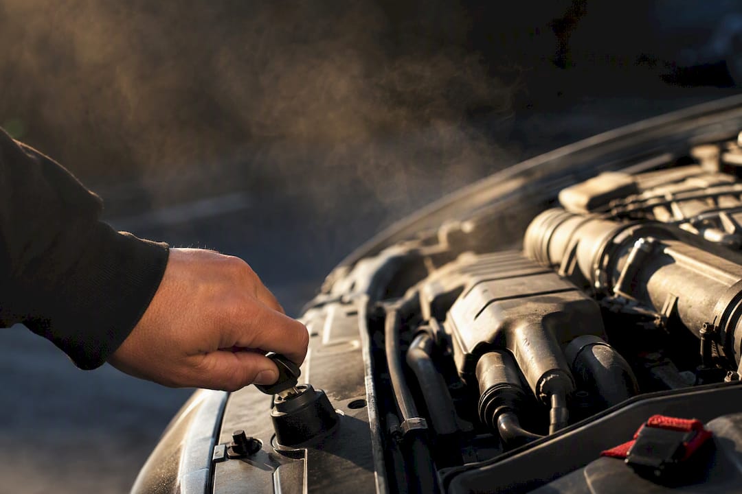 Redémarrage en cours avec compartiment moteur chaud
