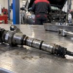 Injecteur diesel retiré avec embout encrassé