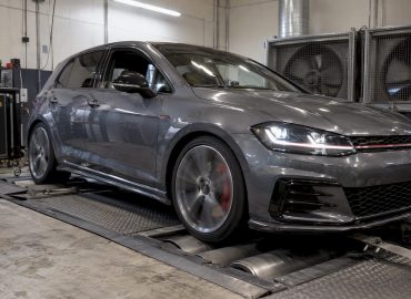1792179383651_Voiture-turbo-mesuree-sur-un-banc-a-rouleaux Voiture turbo testée sur un banc de puissance
